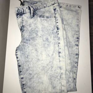 Acid wash jeans